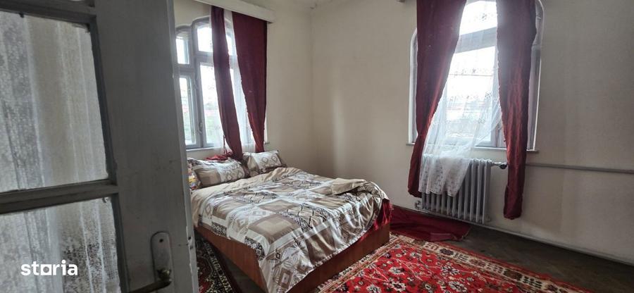 Casa/Vila 6 Camere | Zona Primariei | Targoviste | P+1 | 218 mp | 320. - 10