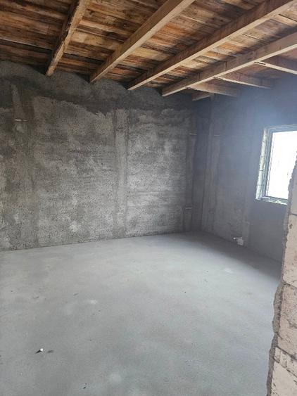 Vand casa pe Parter 106mi €  0724872115 - 7