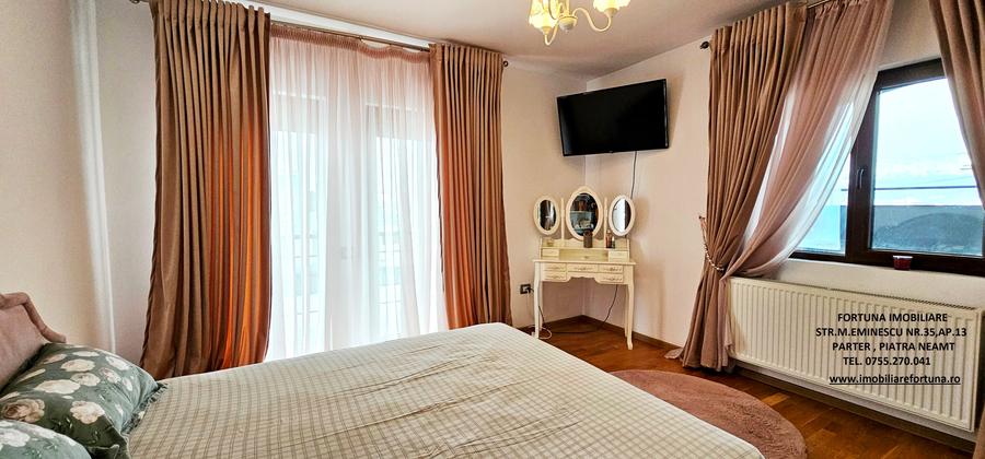 Proprietate D-va Rosie, Casa cocheta, camin de suflet - 9