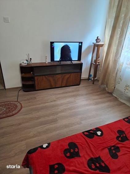Inchiriez apartament , etaj 1 Bulevardul Roman Musat - 3