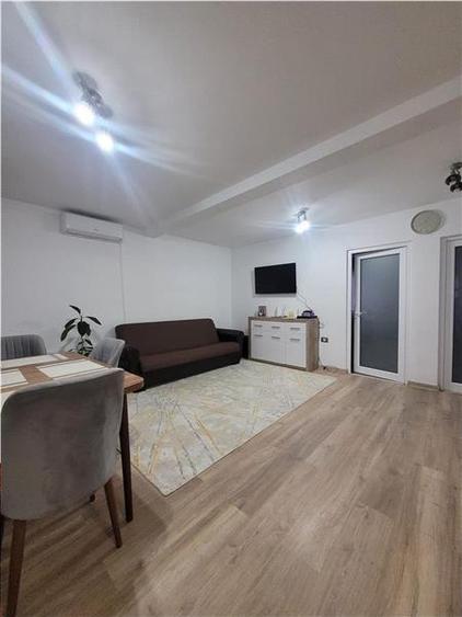 Casa in Stare Excelenta si Teren 230 mp, Lumina - 8