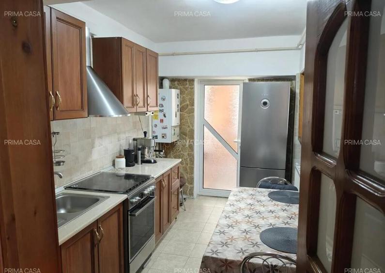 Apartament cu 3 camere zona ultracentrala / Bazar ~ confort 1 ~ Etaj 3 - 1