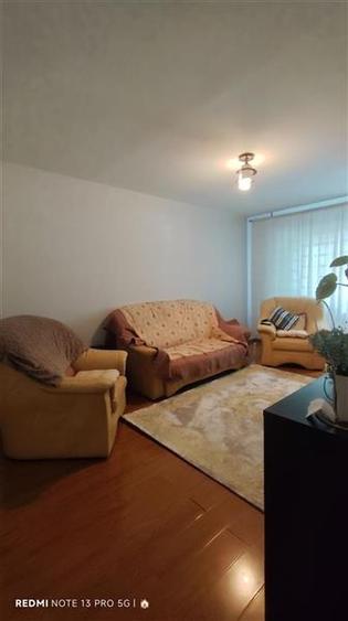 Apartament 3 camere zona 9 Mai - 1