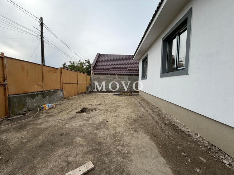 Casă individuală cu 4 camere cu Canalizare în Sânmihaiu Român