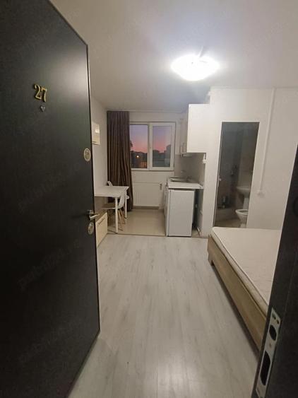 PROPRIETAR Inchiriez garsoniera 16 mp, et. II IV, Drumul Cre?e?tilor - 5