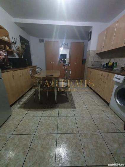 Apartament de 2 camere, decomandat, 56 mp., zona central - 1