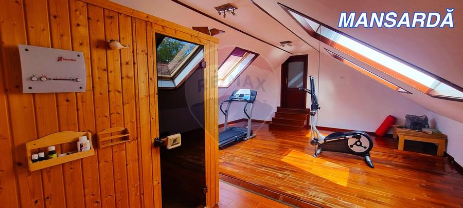 Eleganță și confort într-o casă cu personalitate - 18