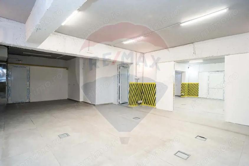 Spa?iu comercial de 218.14mp de inchiriat in zona Bd. Independentei - 7