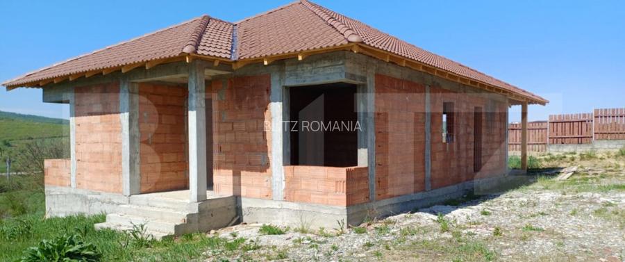 Casa la ro?u de vanzare, cu 3 camere, 105 mp, zona Sigmir