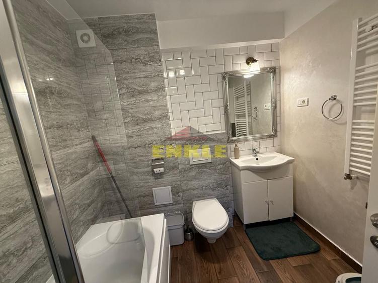 Apartament cu 2 camere decomandat în Ultracentral