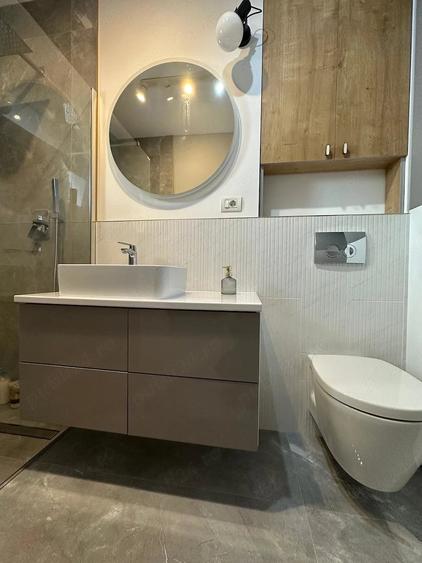 Apartament cu 2 camere decomandat în Soarelui