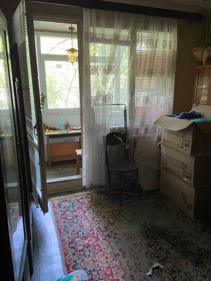 Apartament cu 3 camere decomandat în Exterior Vest