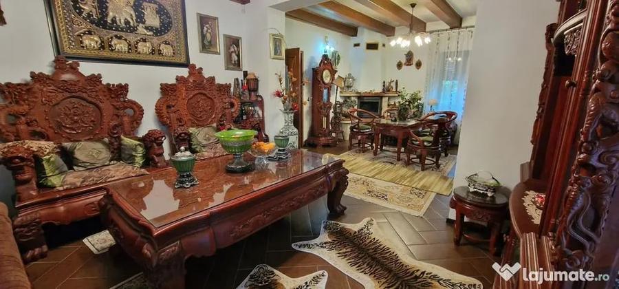 Casă cu 5 camere cu Teren 338 Mp în Sud