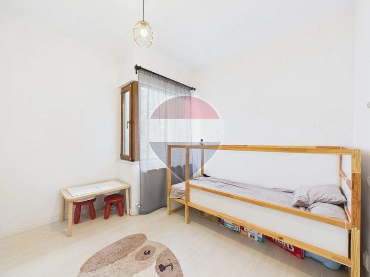 Apartament cu 3 camere decomandat în Obor