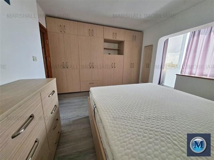 Apartament cu 3 camere decomandat, mobilat în Cioceanu