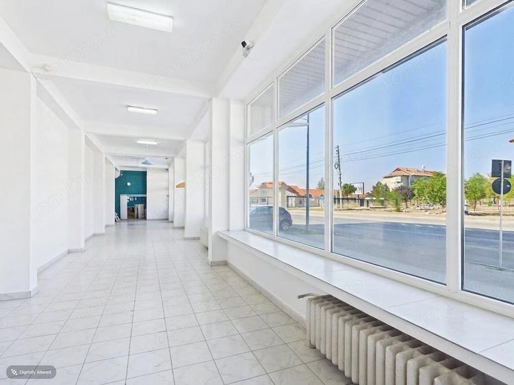 Spațiu comercial, de 265 mp, în Central
