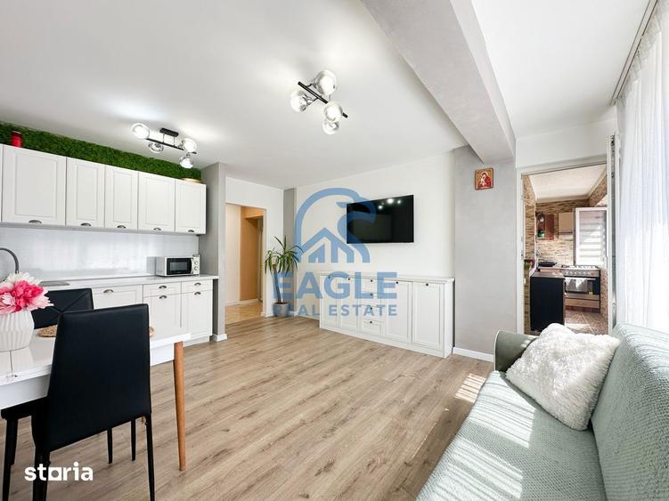 Apartament cu 2 camere decomandat, mobilat în Central