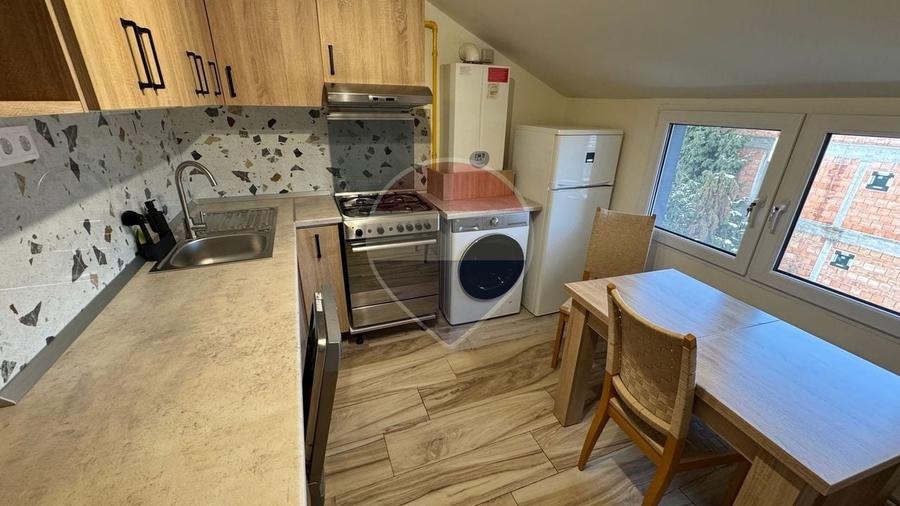 Apartament cu 2 camere decomandat, mobilat în Vasile Alecsandri