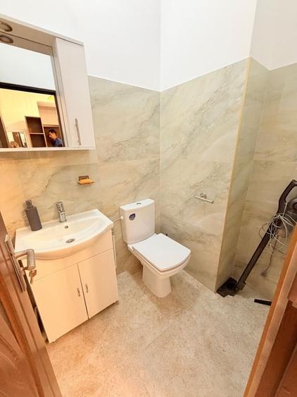 Apartament cu 3 camere decomandat în Tudor