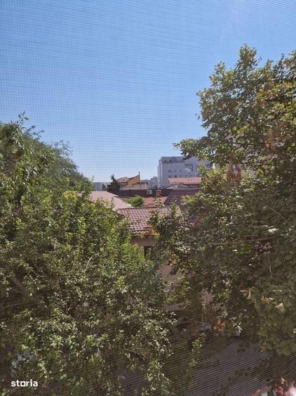 Apartament cu 2 camere decomandat în Dorobanți
