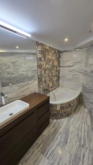 Apartament cu 6 camere decomandat, mobilat în Șoseaua Nordului