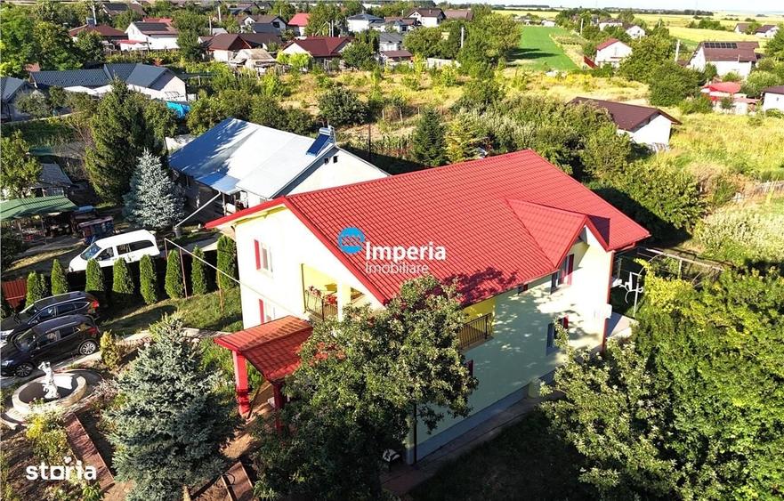 Casă cu 4 camere în Aroneanu