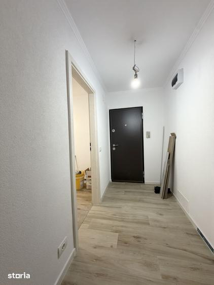 Apartament cu 4 camere decomandat în Dâmbovița