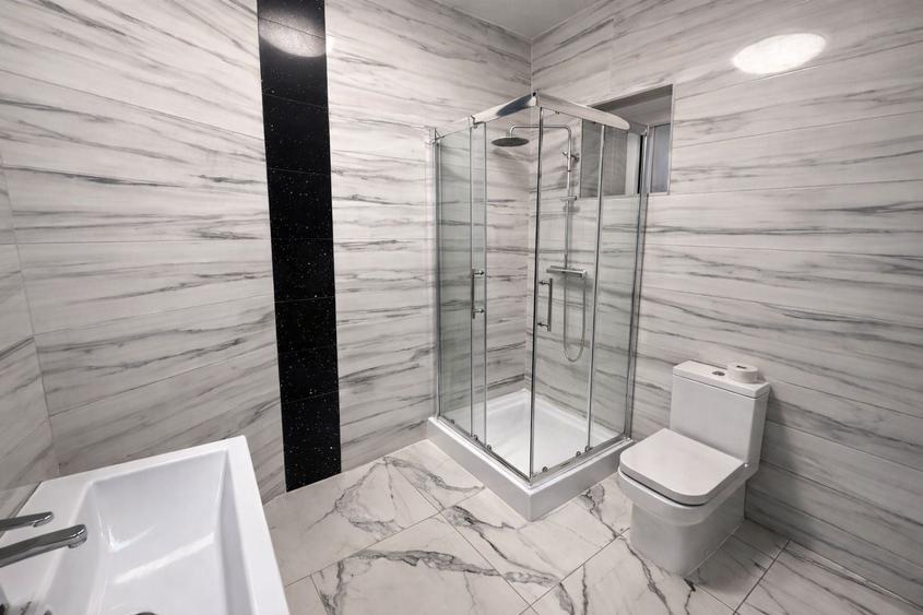 Casă individuală cu 3 camere cu Canalizare în Central