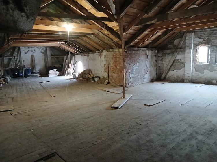 Spațiu comercial, de 140 mp, în Central