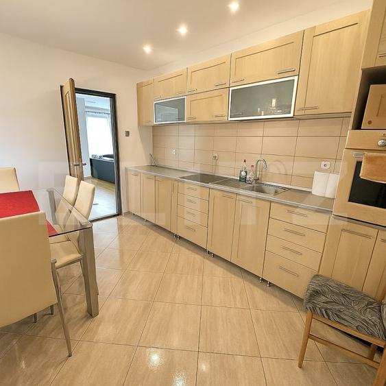 Casa individuala de vanzare - 3 dormitoare, garaj, subsol generos,terasa - 4