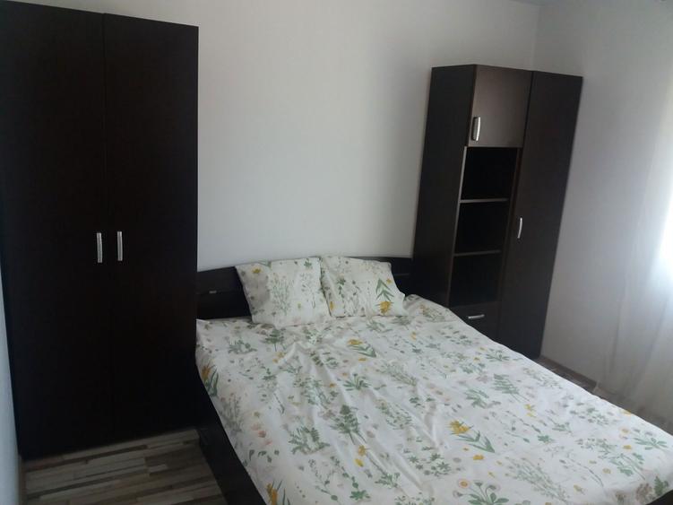 Apartament 2 camere decomandate Brazda scoala 23 - 3