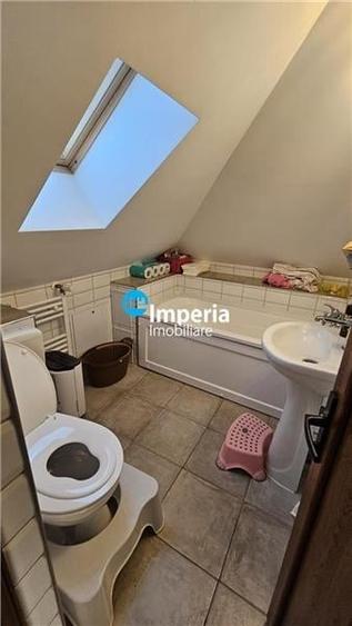 Casa spatioasa in Bucium  Plopii Fara Sot, una dintre cele mai apreciate zone r - 14