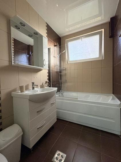 Apartament de inchiriat, Port Mangalia, termen lung - 2