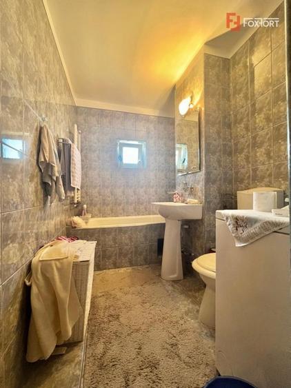 Apartament cu o camera, etaj 4 de vanzare, zona Soarelui - 14