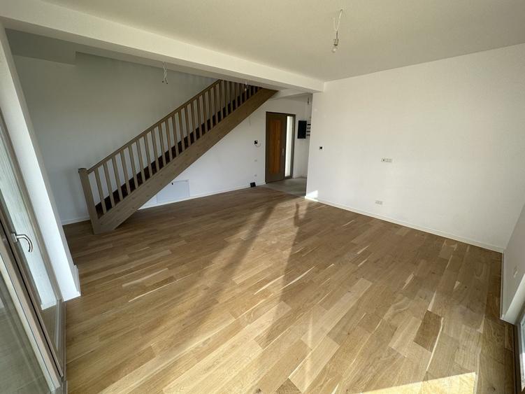 Casa cu 5 camere - Dumbravita - 26