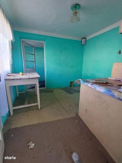 Casa de vanzare la 10 minute de Roman, teren de 1.225mp 33.800euro - 8