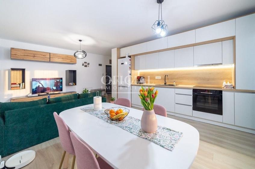 Apartament cu 2 camere semidecomandat, mobilat în Florești