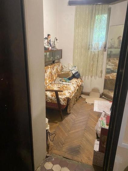 VAND APARTAMENT 3 CAMERE, PIATA ROSETTI