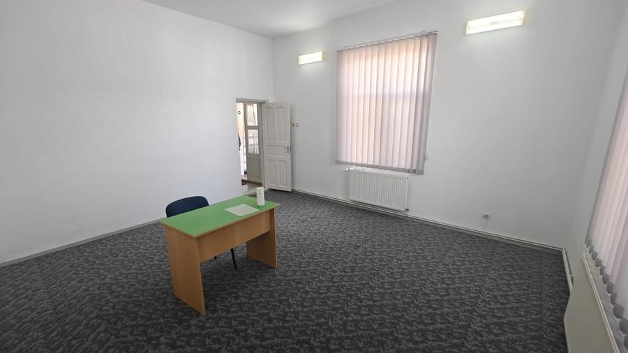 Casa Spatiu comercial zona ISJ Buzau 160mp Pret: 110.000 - 9