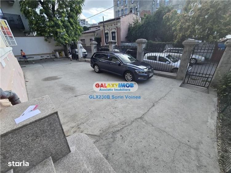 Apartament cu 4 camere în Unirii