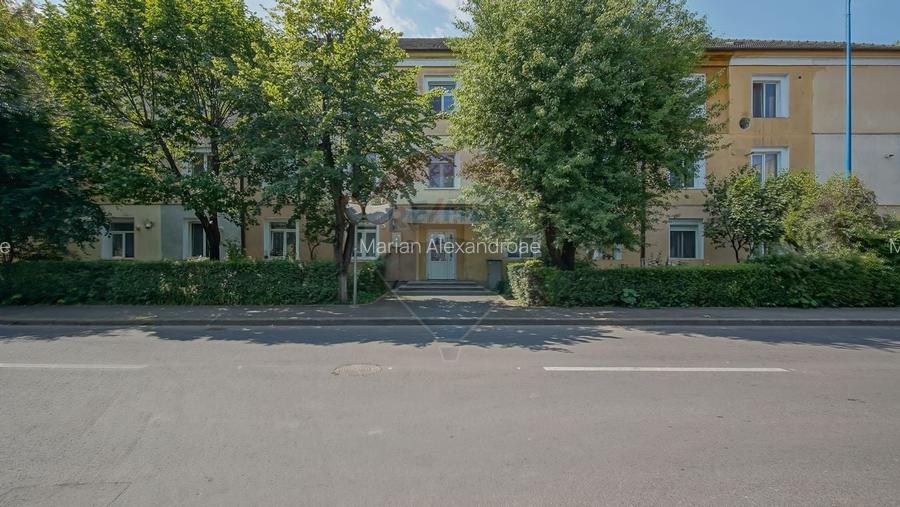 Garsonieră nedecomandată, mobilată în Tractorul