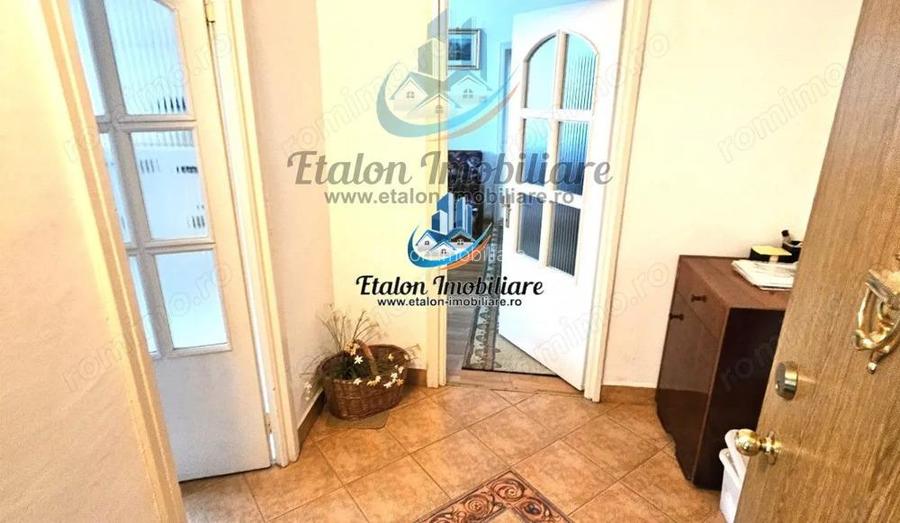 Apartament 2 camere, etaj 3, ultracentral, Piatra Neamt