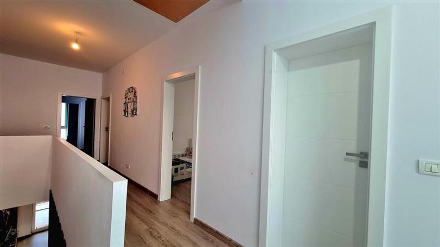 Casa mobilata la cheie, Mosnita Urseni - 9