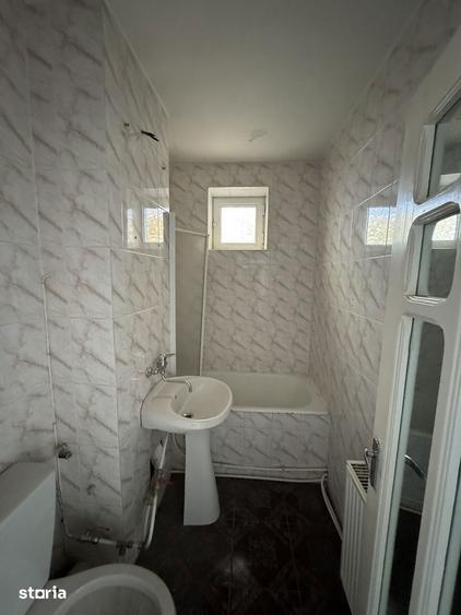 Vand apartament cu 4 camere decomandat - 3