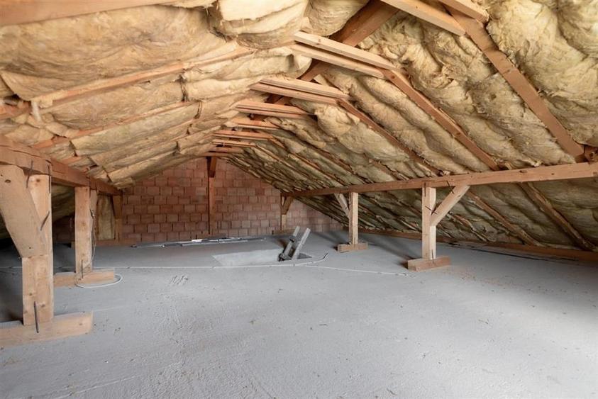 RECO. CASA CU MANSARDA , CIHEI . - 30