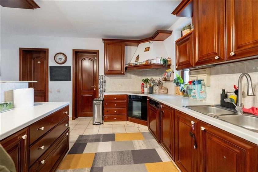 Vila de Vis cu Panorama Spectaculoasa ,INDEPENDENTA  ENERGETIC -Bucium - 7