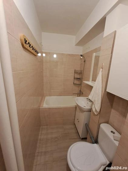 Vand apartament 2 camere Scoala 7 Botosani - 1