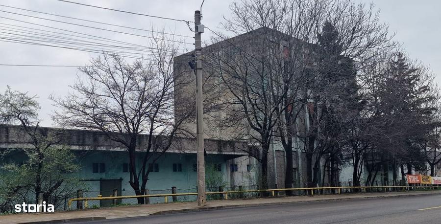 Cladire cu teren zona 1 - 1