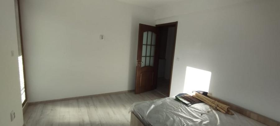APARTAMENT 2 CAMERE, BLOC NOU, MOBILAT SI UTILAT, loc parcare și boxa - 5