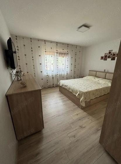 Casa de vanzare la 15 minute de centrul Bacaului - 6